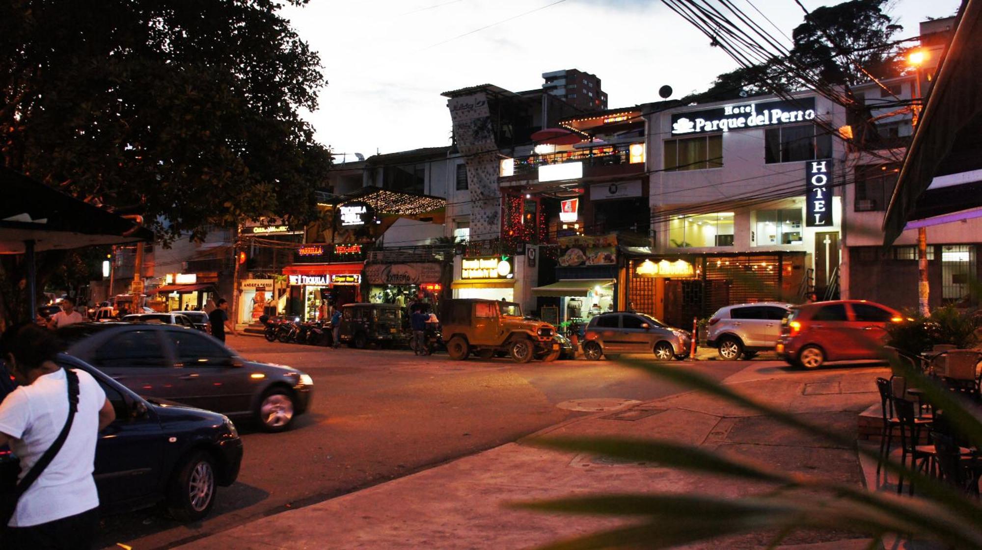 Hotel Parque Del Perro Cali Exteriör bild